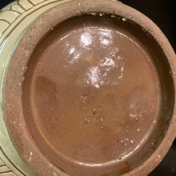 Vase - striking pottery vase - Picture 9 of 11